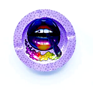 ASH005 Tin Ashtray 5.5"x5.5" Big Lips with Purple Joint